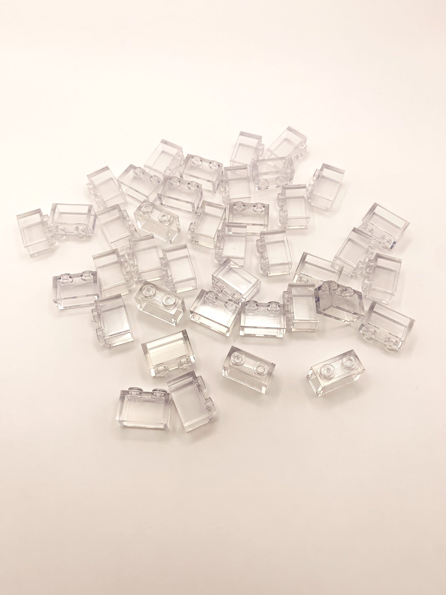 40x LEGO® 1 x 2 Steine Transparent. Verschiedene Farben